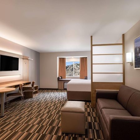 Microtel Inn & Suites By Wyndham Georgetown Lake Esterno foto