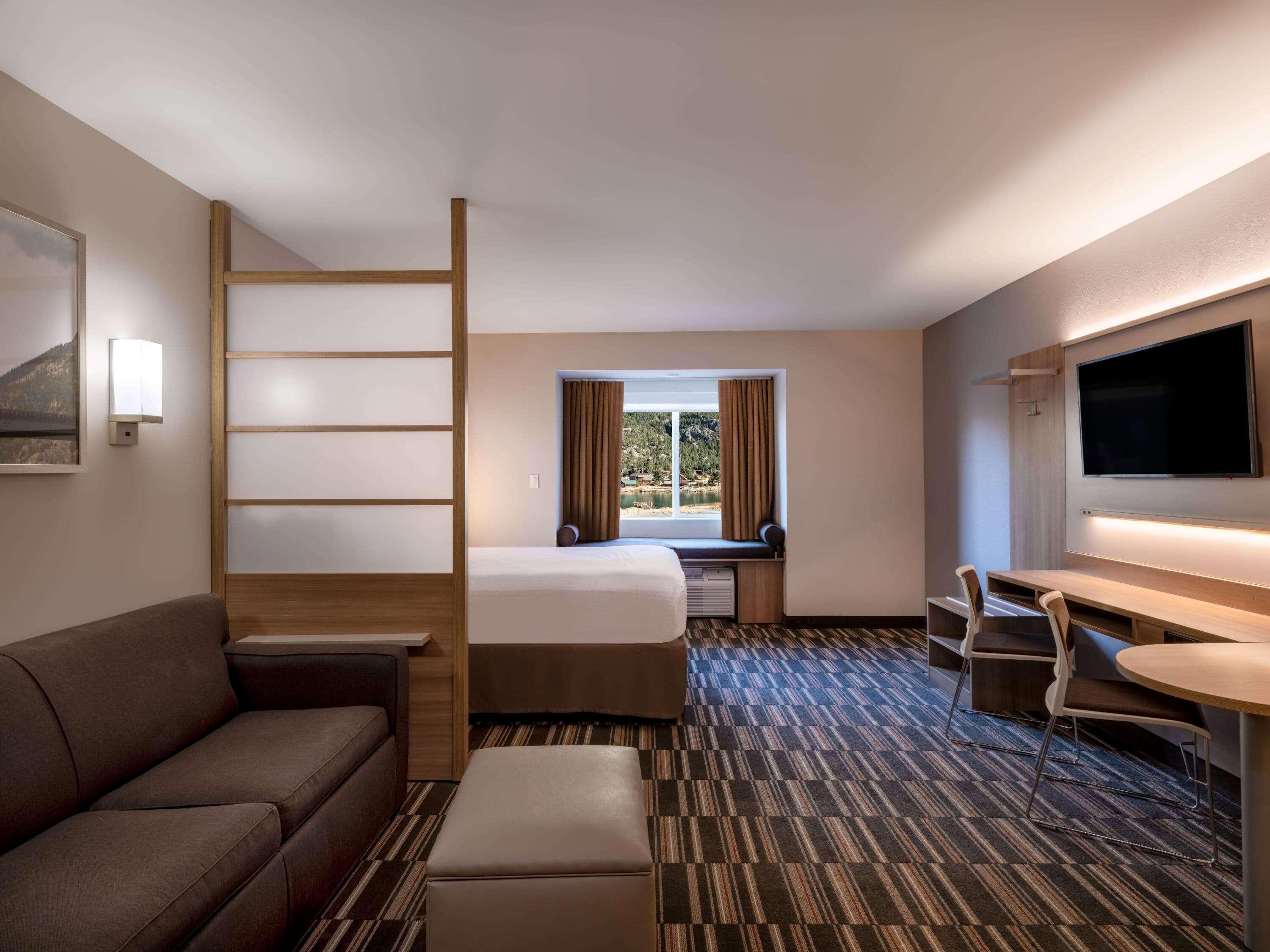 Microtel Inn & Suites By Wyndham Georgetown Lake Esterno foto