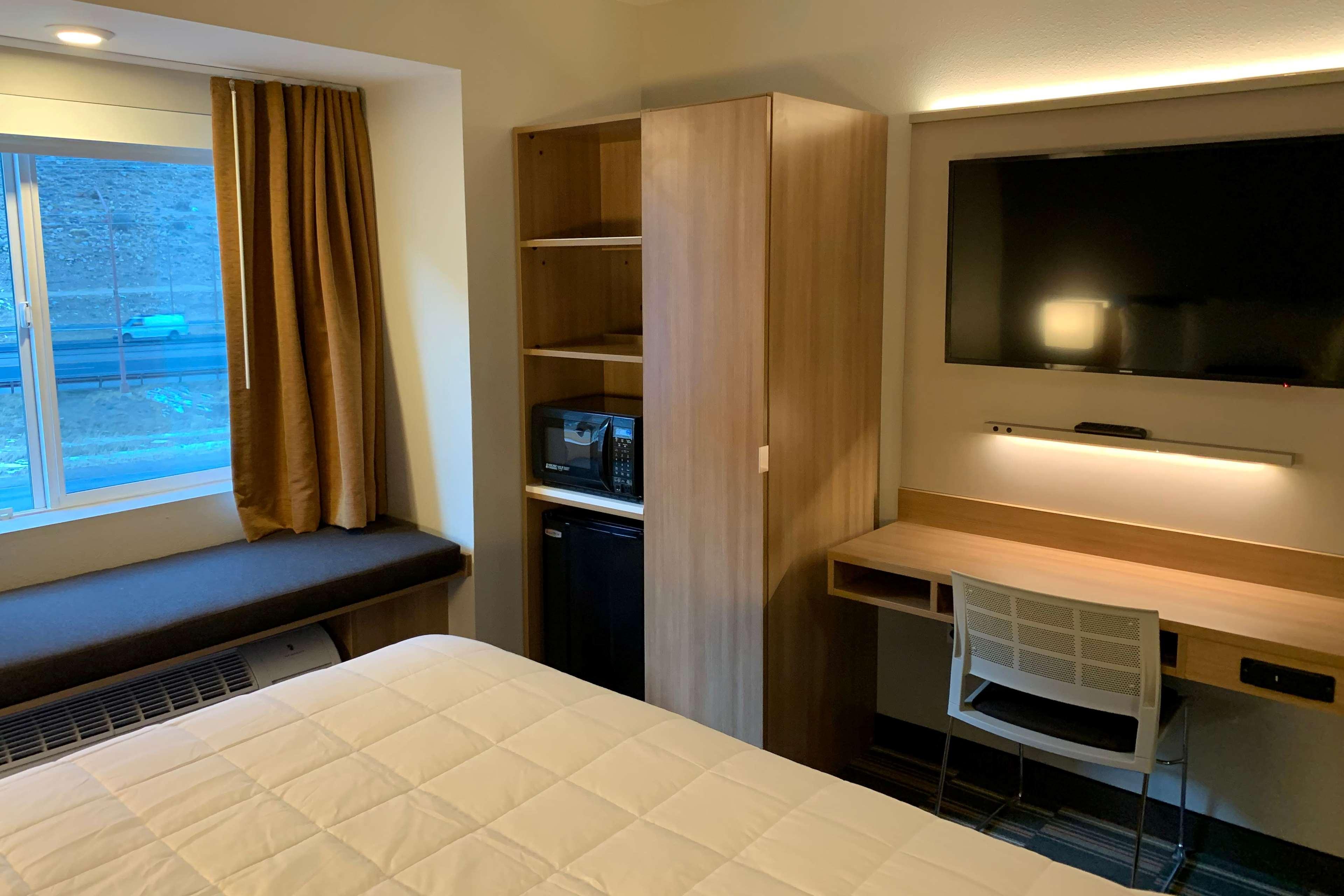 Microtel Inn & Suites By Wyndham Georgetown Lake Esterno foto