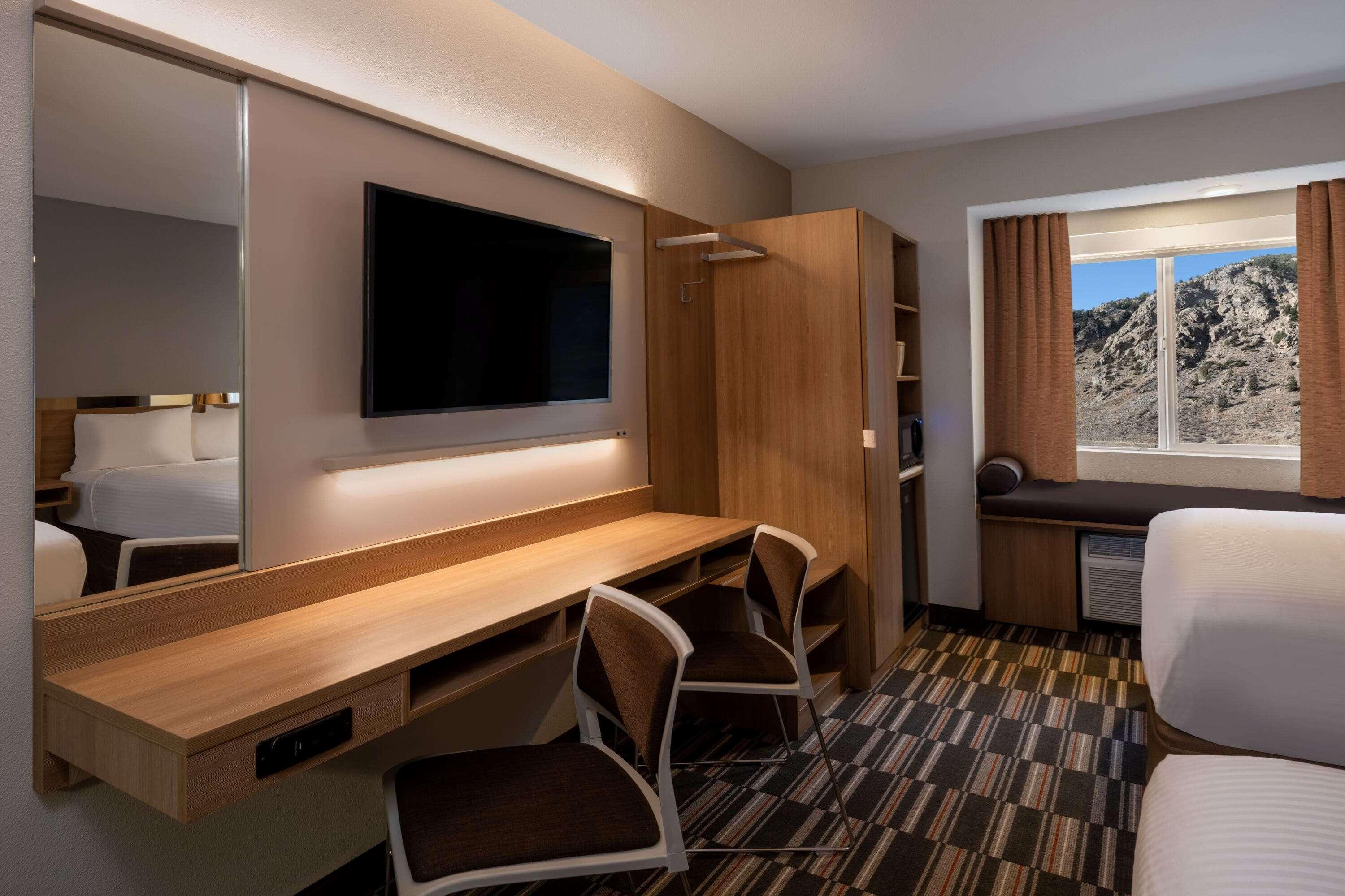 Microtel Inn & Suites By Wyndham Georgetown Lake Esterno foto
