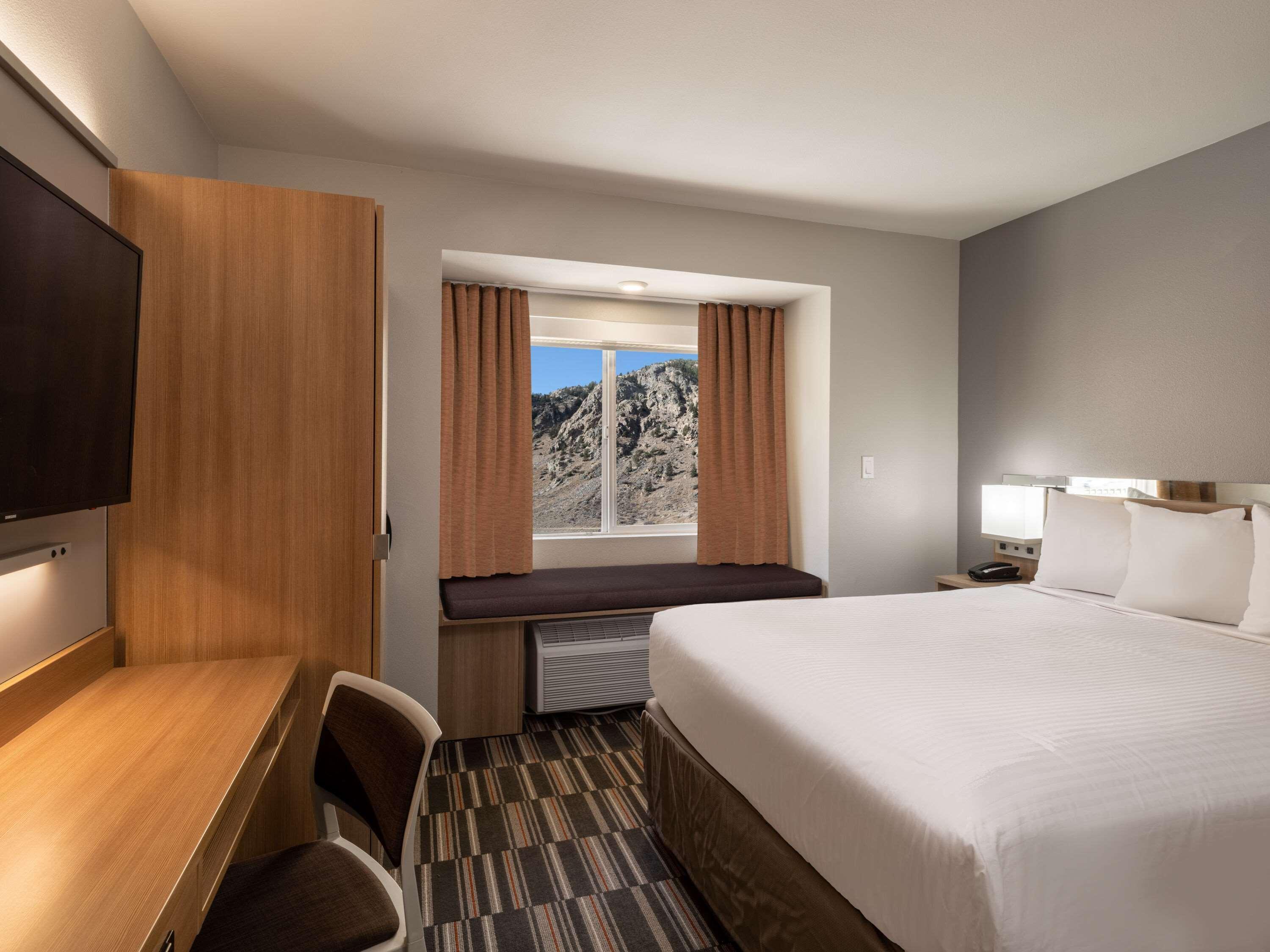 Microtel Inn & Suites By Wyndham Georgetown Lake Esterno foto