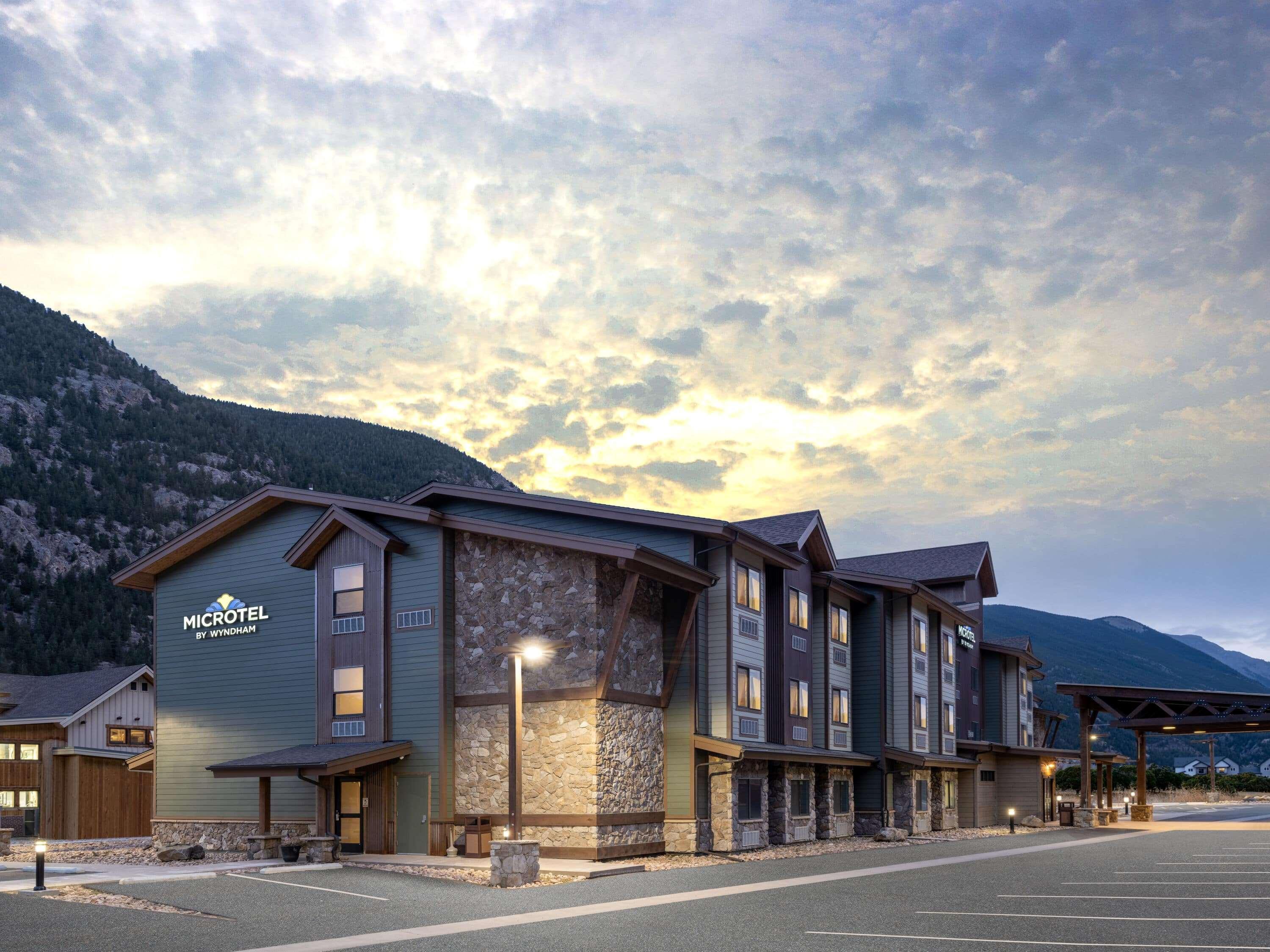 Microtel Inn & Suites By Wyndham Georgetown Lake Esterno foto