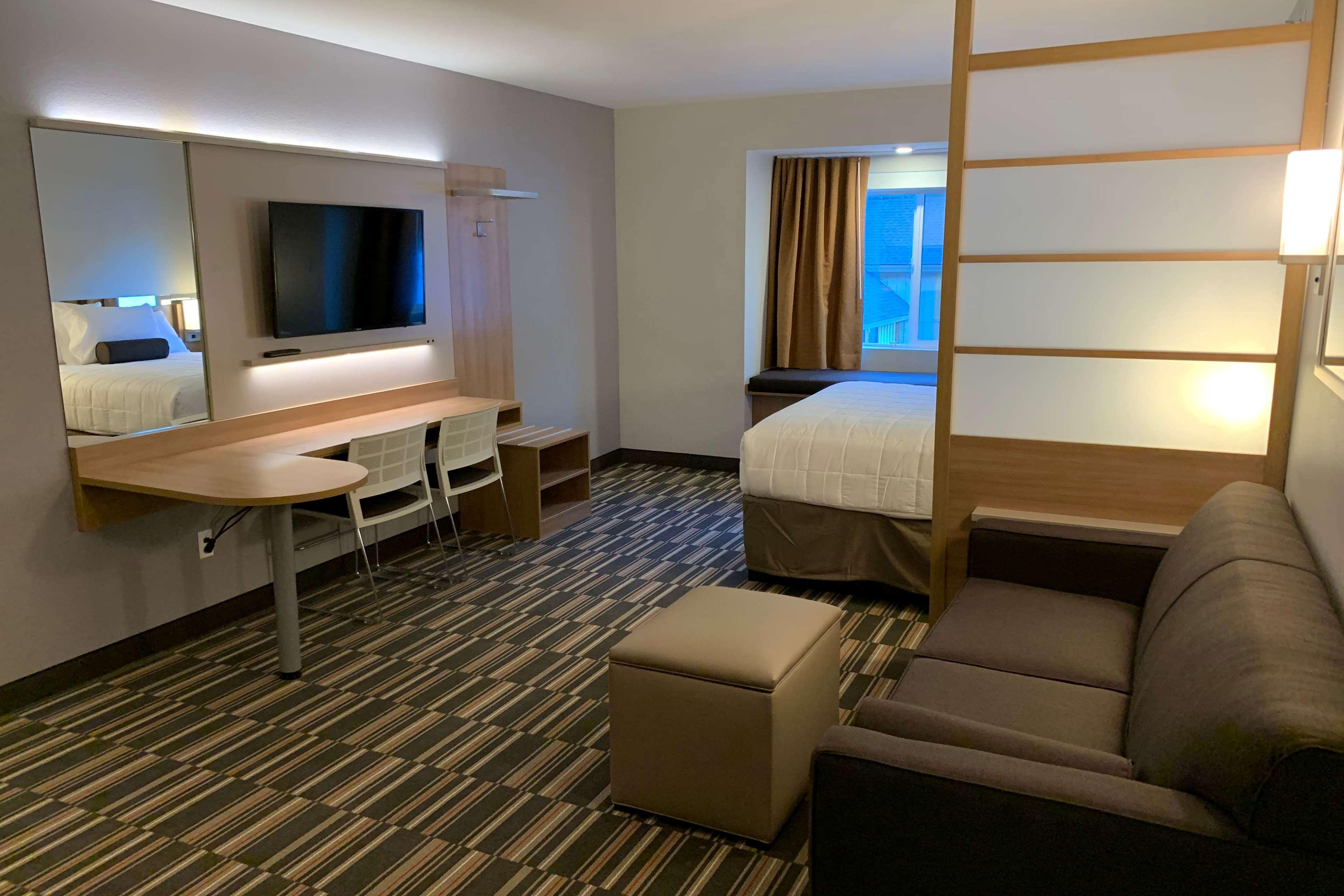 Microtel Inn & Suites By Wyndham Georgetown Lake Esterno foto